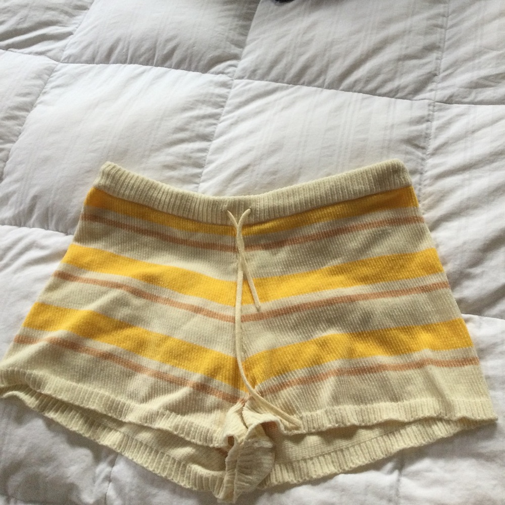 L Space Yellow sweater set
XL - Picture 6 of 6